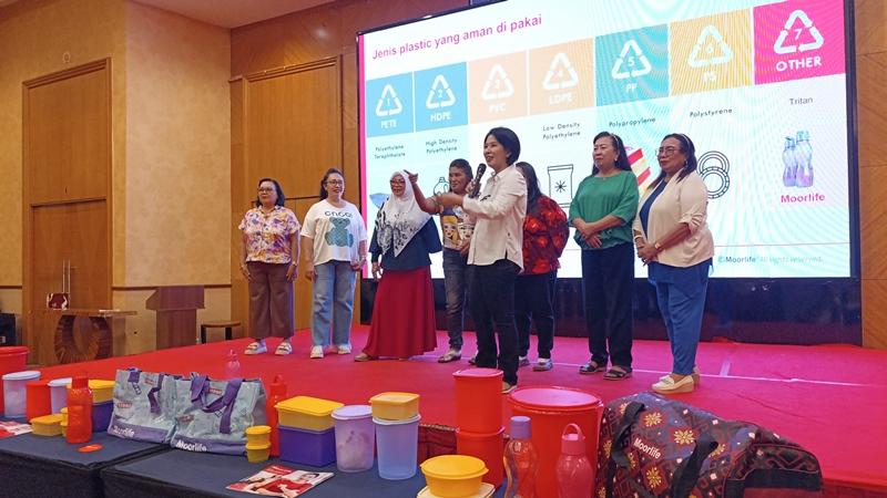 Seminar-moorlife-diikuti-ratusan-ibu-rumah-tangga-di-Aston-Manado.jpg