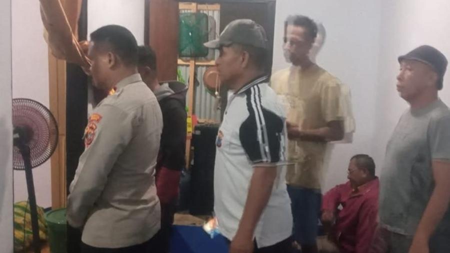 Seorang-pria-ditemukan-dalam-keadaan-meninggal-dunia-di-Desa-Sea.jpg