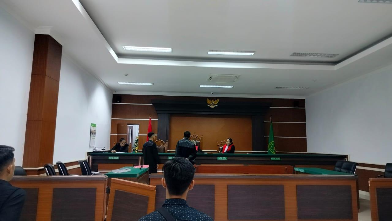 Sidang-dakwaan-kasus-kekerasan-anak-di-bawah-umur-yang-terjadi-di-Manado90.jpg