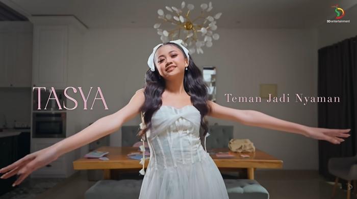 Simak-Lirik-lagu-Tasya-DA7-Teman-Jadi-Nyaman.jpg
