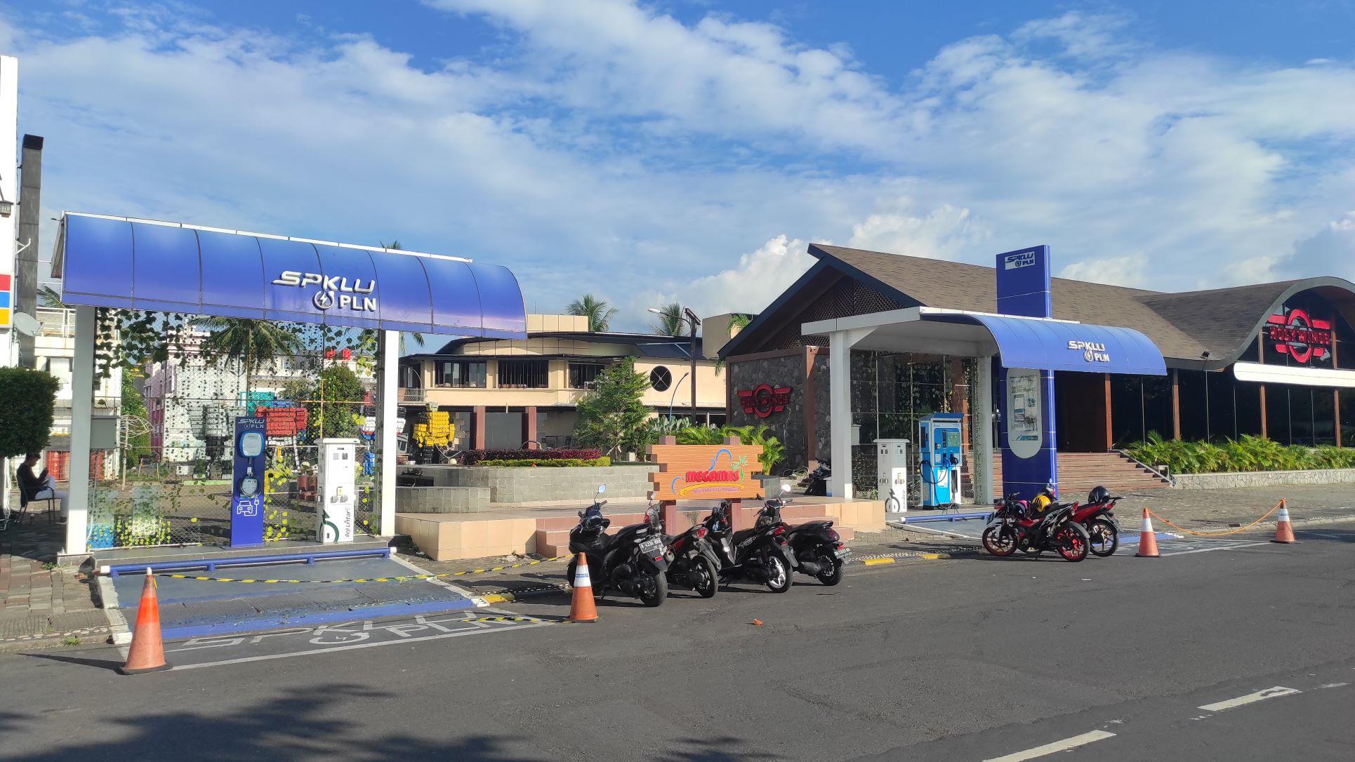 Stasiun-Pengisian-Kendaraan-Listrik-Umum-SPKLU-di-Kawasan.jpg