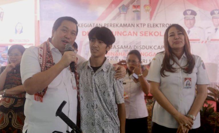 Steven-Kandouw-Semangati-Siswa-SMK-Negeri-1-Ratahan-Bekerja-di-Jepang.jpg