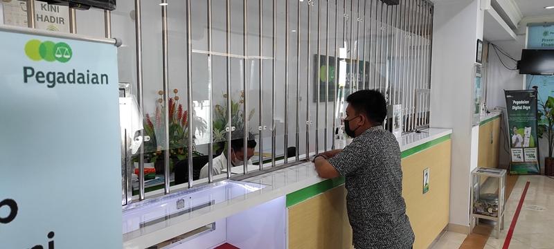 Suasana-pelayanan-nasabah-di-kantor-Pegadaian-Cabang-Manado-Utara-beberapa-waktu-lalu-4rt6.jpg