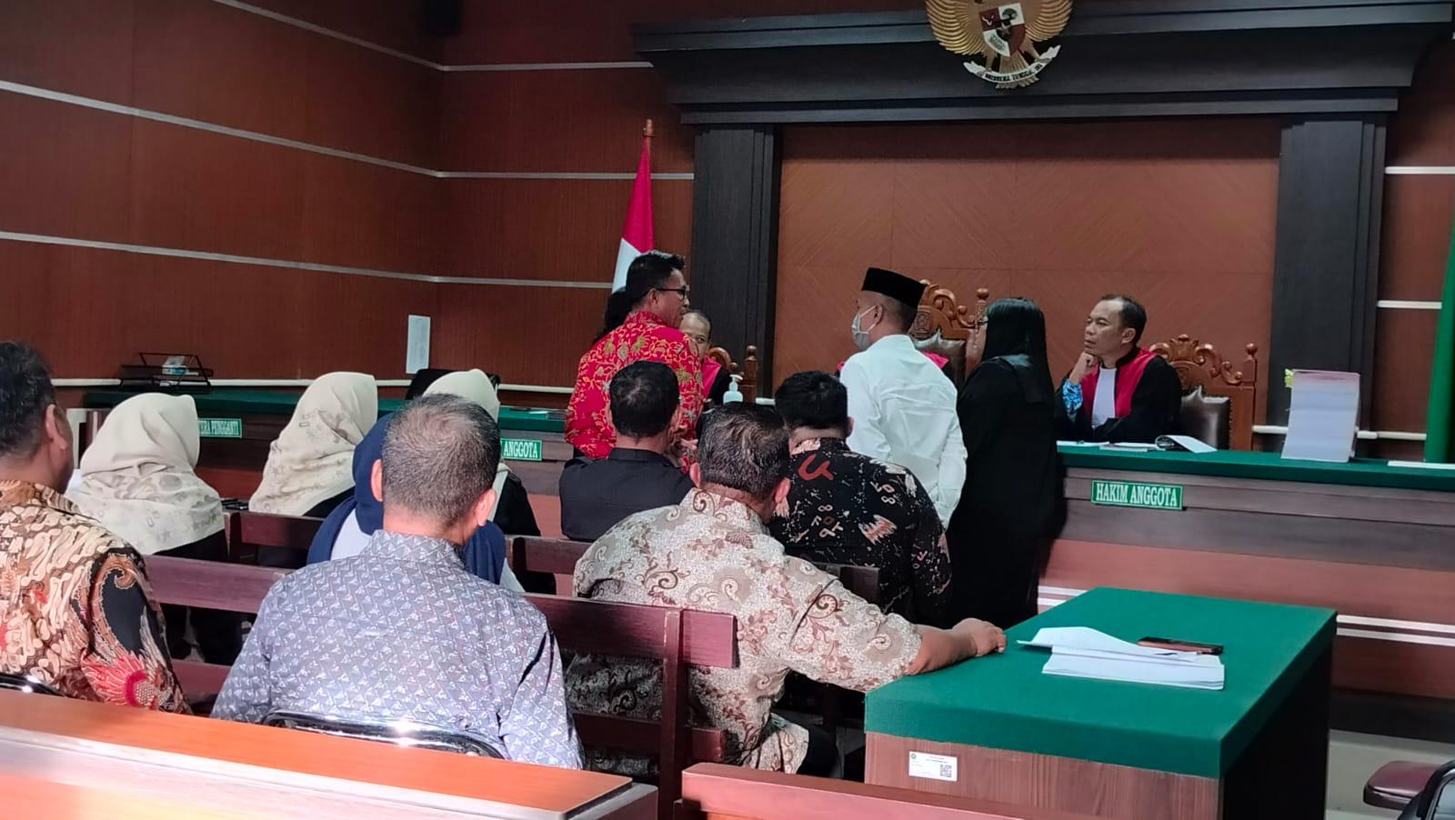 Suasana-sidang-korupsi-insentif-petugas-agama-kabupatenjghjg.jpg