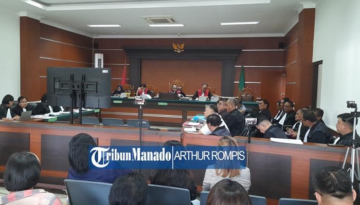 Suasana-sidang-lanjutan-kasus-dugaan-korujghjhgjghj8089089.jpg