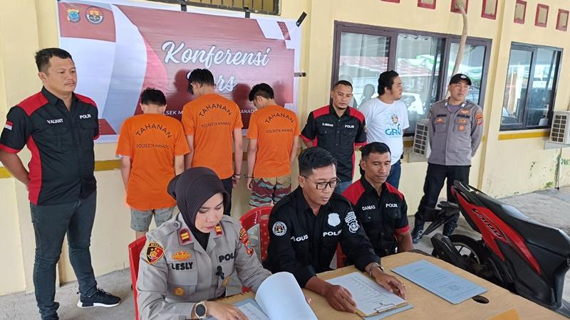 Tiga-dari-enam-pelaku-saat-dibawa-ke-Polsek-Mapanget-Rabu-3-April-2024.jpg