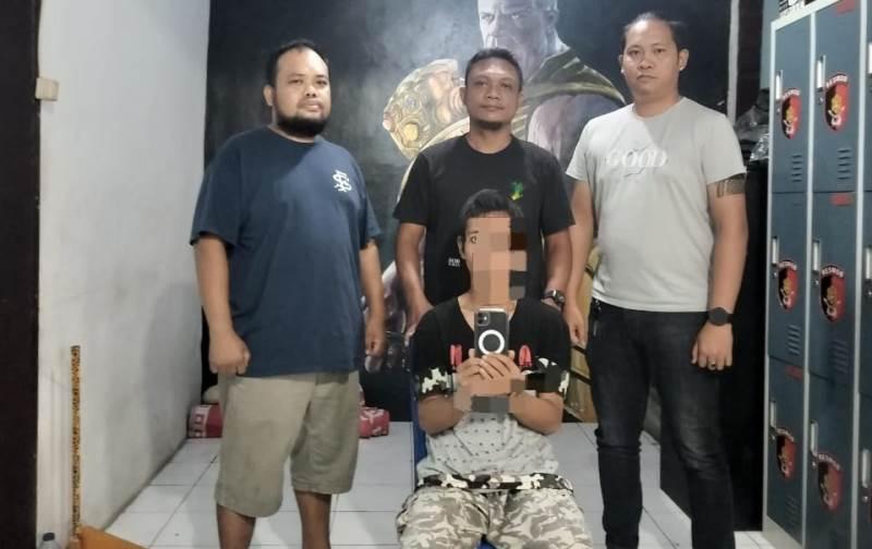 Tim-Resmob-1-Polres-Bitung-menangkan-seorang-pria-MS-34-terduga-kasus-pencuriano0.jpg