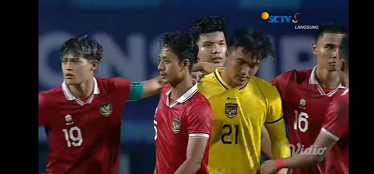 Timnas-Indonesia-Gagal-Juara-Piala-AFF-U23-Eksekusi-Penalti-Ernando-Ari-Muluskan-Jalan-Vietnam.jpg
