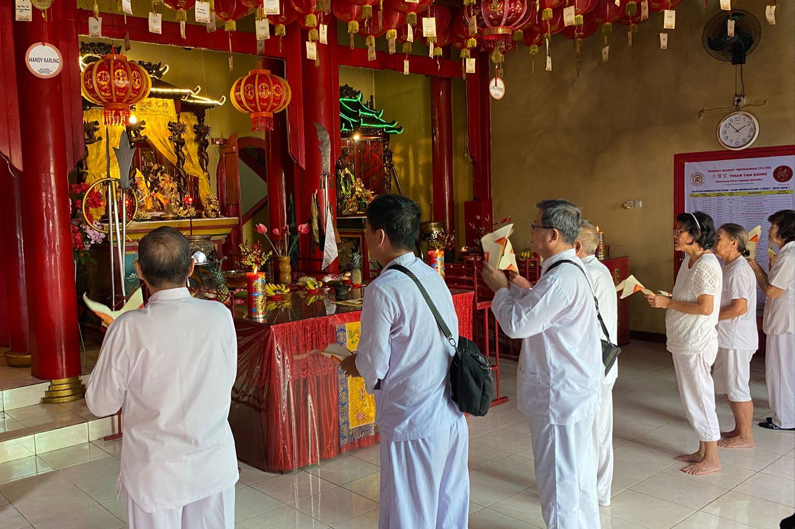 Ini Deretan Sembahyang Umat Tridharma Manado Sulawesi Utara, dari Imlek hingga Cap Go Meh 2025