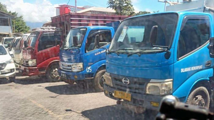 Truk-mafia-solar-yang-disita-Polda-Sulut-zsdvz.jpg