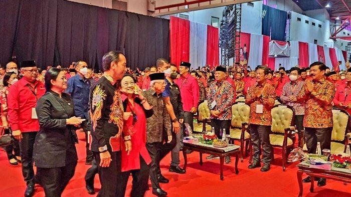 Turun ke Rakyat, Kader PDIP Manado Rasakan Manfaat di HUT ke 50