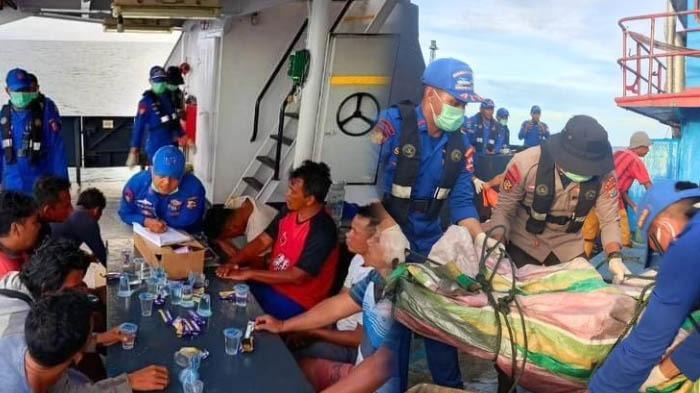 Update Info Kapal LCT Bora V: 10 Orang Ditemukan Selamat, 2 Meninggal dan 3 Lainnya Masih Hilang