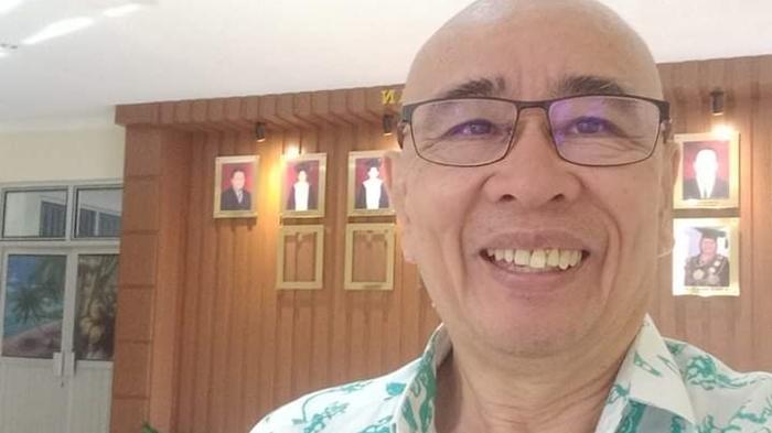 Vecky-Masinambow-Ia-beri-tanggapan-soal-kelangkaan-solar-di-Sulawesi-Utara.jpg