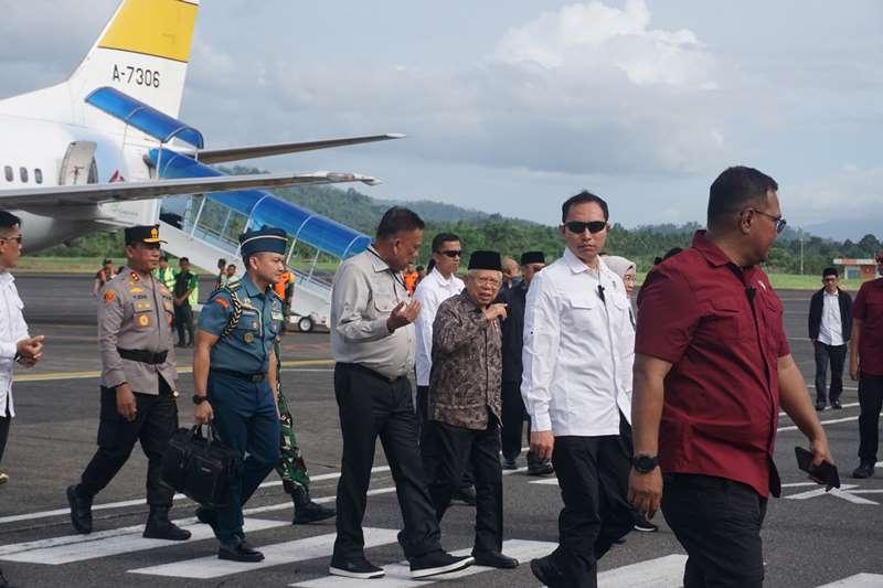 Wakil-Presiden-Wapres-KH-Maruf-Amin-sudah-tiba-di-Kota-Manado-Sulawesi-Utara-Rabu-342024.jpg