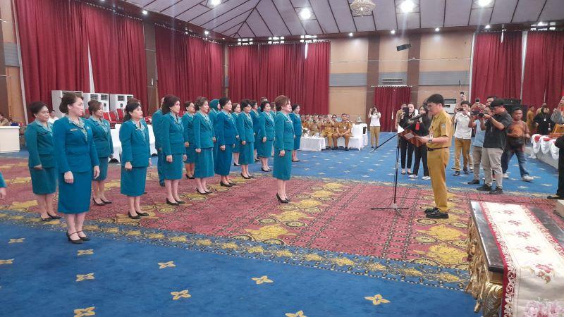 Walikota-Manado-Andrei-Angouw-mengukuhkan-Ketua-TP-PKK.jpg