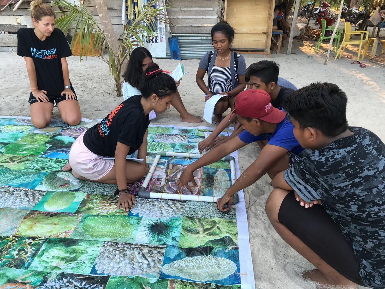 Hadir kembali: School On The Beach! Program Pendidikan Menjaga Ekosistem Pulau Terpencil