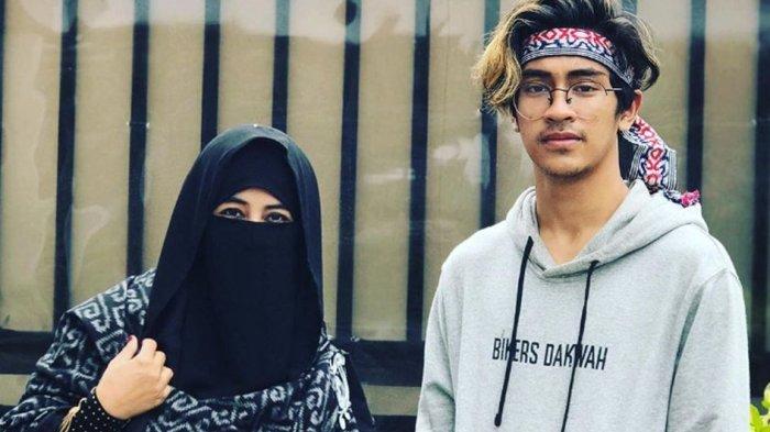 Abidzar Al Ghifari Minta Maaf Setelah Umi Pipik Disorot karena Bahas Kecurangan Pemilu