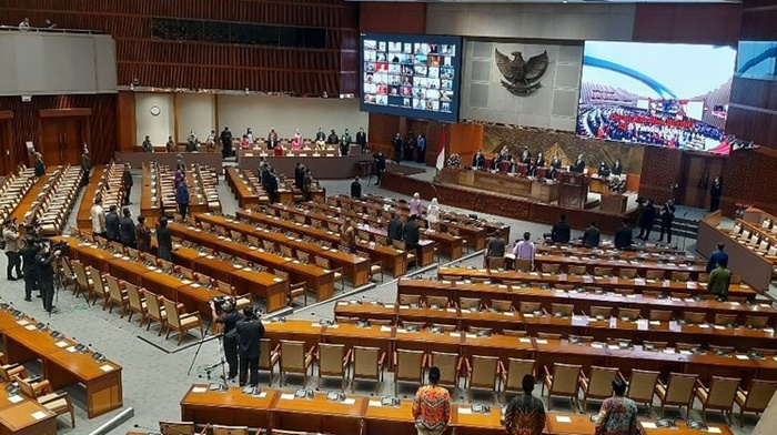 acara-pengesahan-ruu-tpks-di-gedung-dpr-ri-dipimpin-ketua-dpr-ri-puan-maharani.jpg