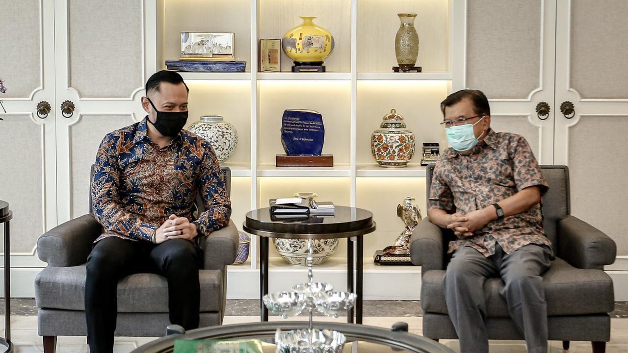 agus-harimurti-yudhoyono-ahy-berkunjung-ke-kediaman-mantan-wakil-presiden-jusuf-kalla-jk.jpg