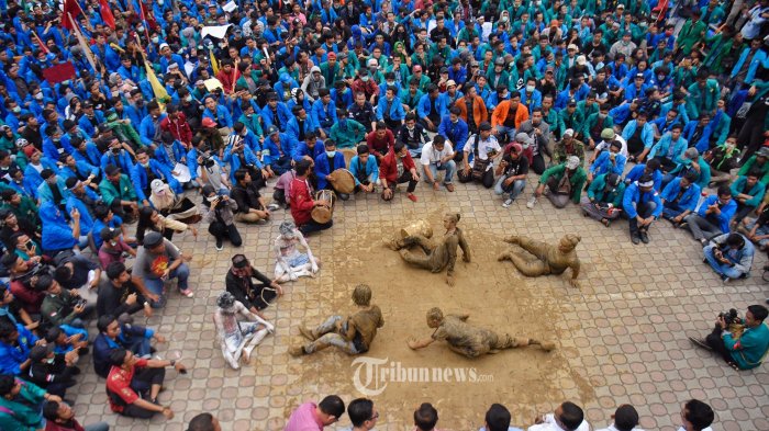 Adian Napitupulu Ungkit yang Bicara 3 Periode Bukan Presiden: Kenapa yang Didemo Jokowi?