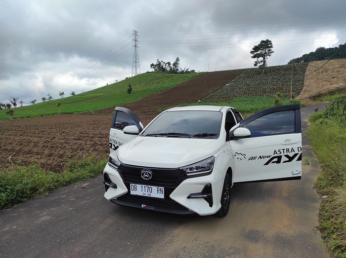 50 an Unit All New Daihatsu Ayla Mengaspal di Sulawesi Utara