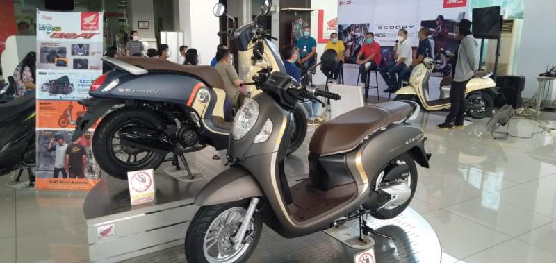 all-new-honda-scoopy-kini-hadir-dengan-desain-lebih-modern-serta-berteknologi-terkini-ala-honda.jpg