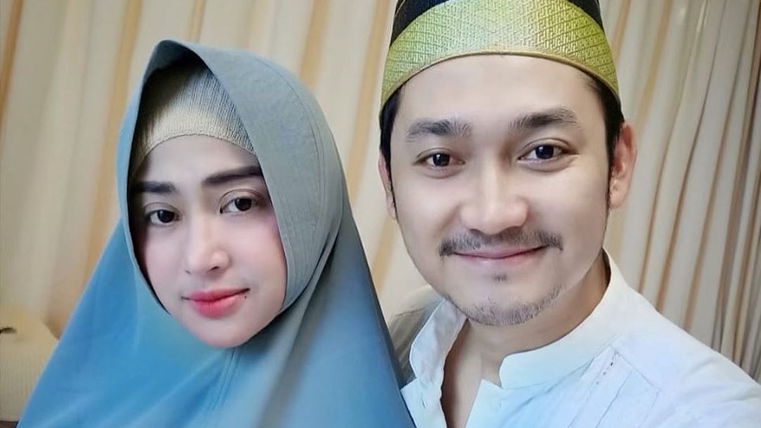 Angga Wijaya Minta Maaf ke Dewi Perssik, Merasa Jadi Beban Hidup Keluarga