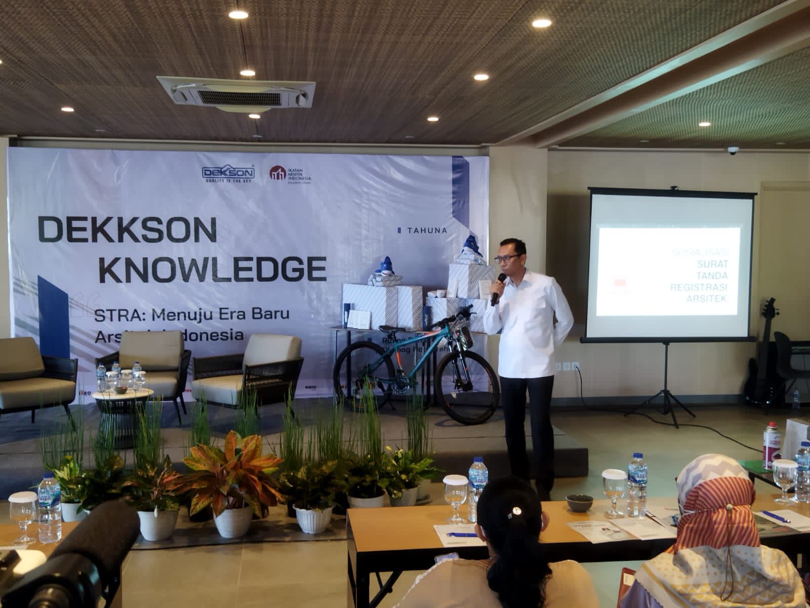 Arsitek di Sangihe Sulawesi Utara Didorong Kantongi STRA