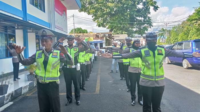 Persiapan Operasi Ketupat Samrat, Ditlantas Polda Sulut Gelar Latihan 12 Gerakan Lalu Lintas