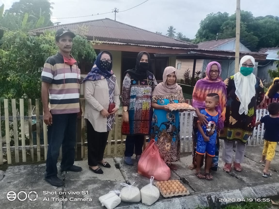 Sitti Amanah Gobel Usulkan Pemdes Agar Bantuan Sembako Diberikan ke Keluarga THL