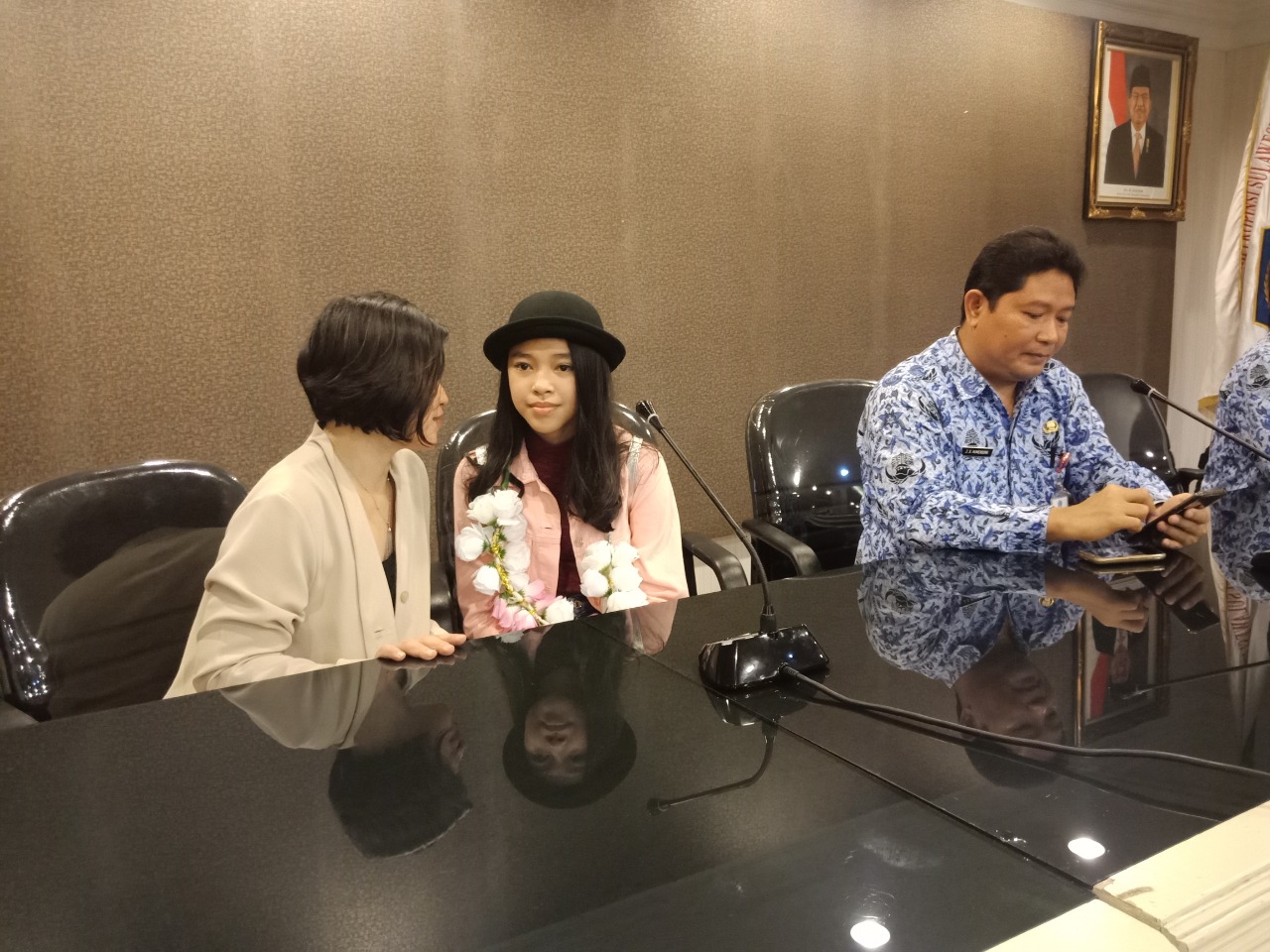 Anneth Juara Indonesian Idol Junior 2018 Sambangi Kantor Gubernur Sulut