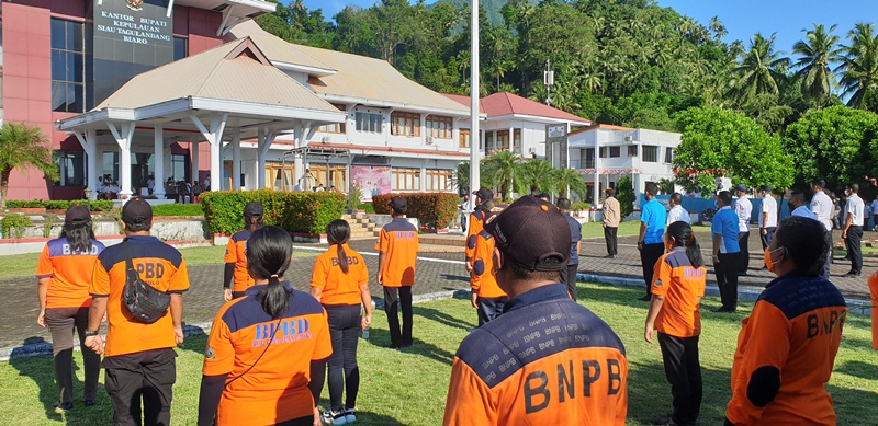 apel-kesiapsiagaan-penanggulangan-bencana-yang-berlangsung-di-halaman-kantor-bupati.jpg