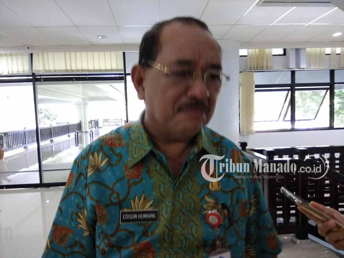 asisten-i-pemprov-sulut-edison-humiang_20180705_124308.jpg