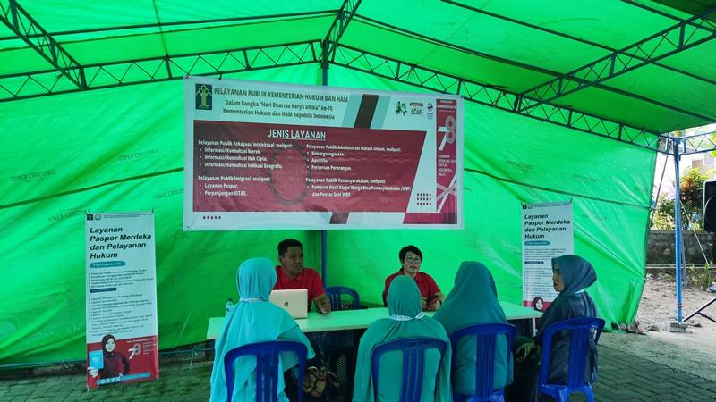 Hari Dharma Dhika Karya, Kantor Imigrasi Kotamobagu Layani Paspor Merdeka dan Program Hukum