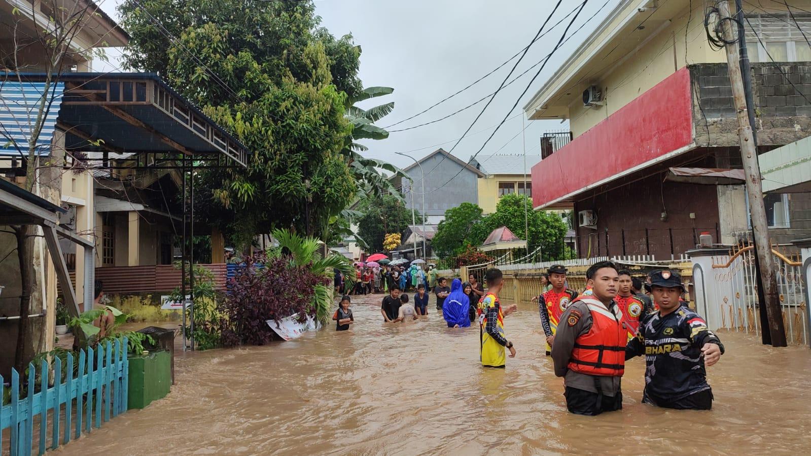 Korban Longsor dan Banjir Manado Sulawesi Utara, 5 Meninggal dan 1.021 Warga Masih Mengungsi