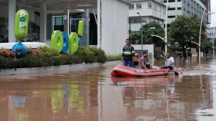 Ratusan Penghuni Hotel dan Apartemen Terjebak, Banjir di Kemang Tahun Ini Disebut yang Terparah