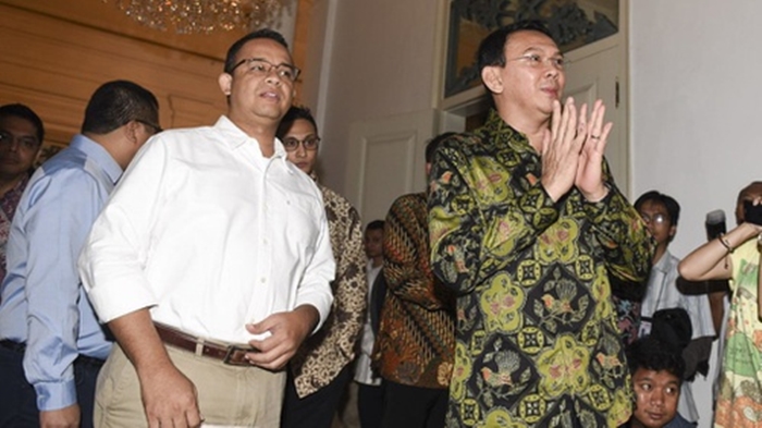 basuki-tjahaja-purnama-atau-ahok-kanan-gubernur-dki-anies-baswedan-kiri.jpg