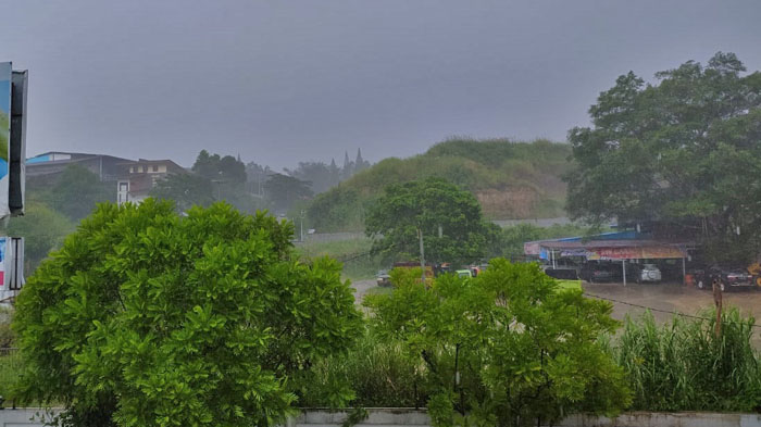 Jangan Lupa Berdoa saat Hujan Turun, Waktu Mustajab untuk Panjatkan Doa