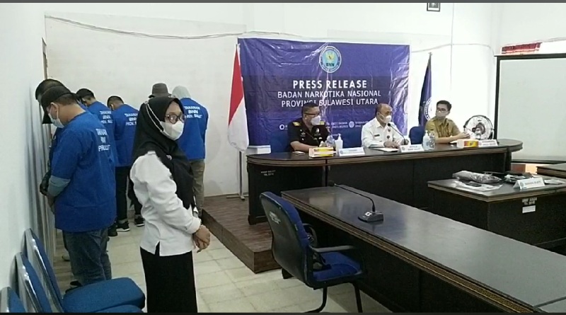 BNNP Sulut Ungkap Jaringan Pengedar Tembakau Jenis Gorila