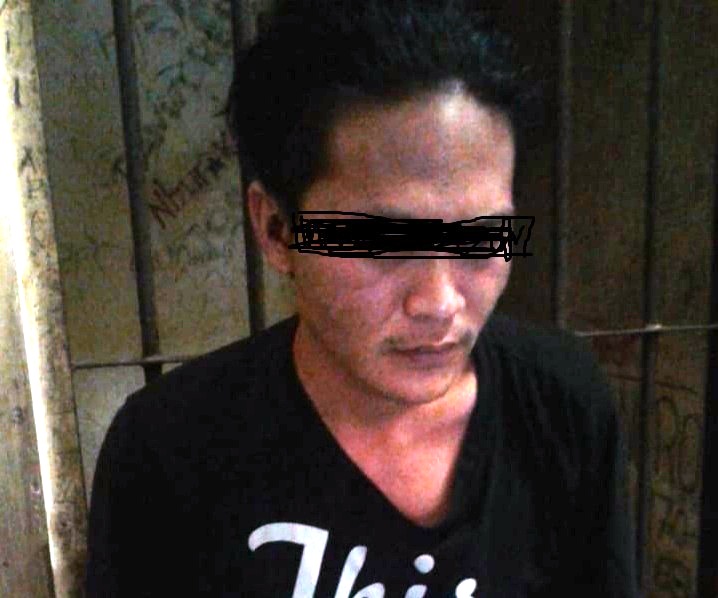 Boris, Anak Tiri yang Menikam Ayah hingga Tewas Menyerahkan Diri ke Polsek Tikala