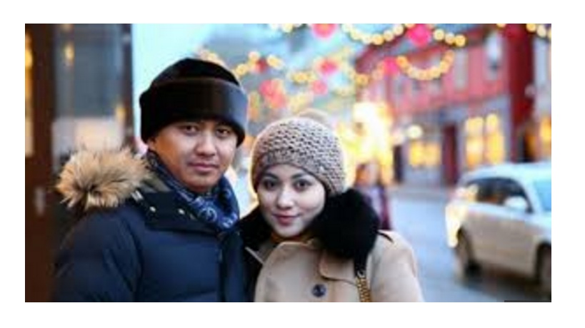 Pasca Ditangkap, Ada Apa Dengan Tampilan Wajah Istri Bos First Travel? Netizen Kaget!