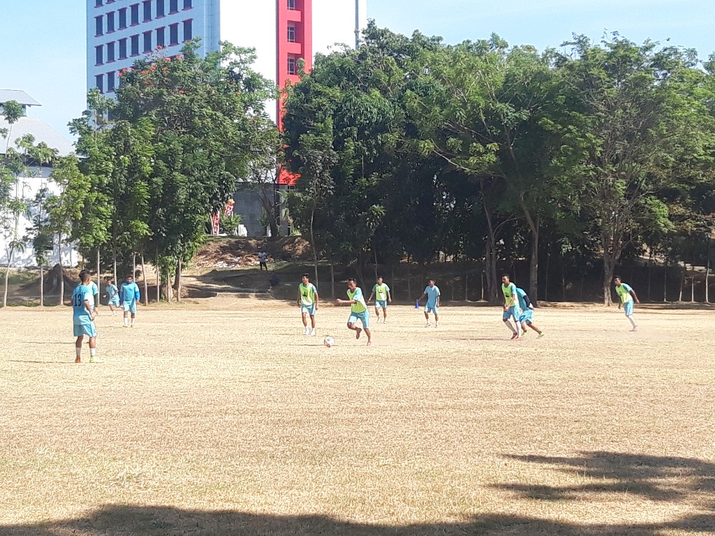 BREAKING NEWS : Ricky Nelson Langsung Memimpin Latihan Pagi Skuat Sulut United