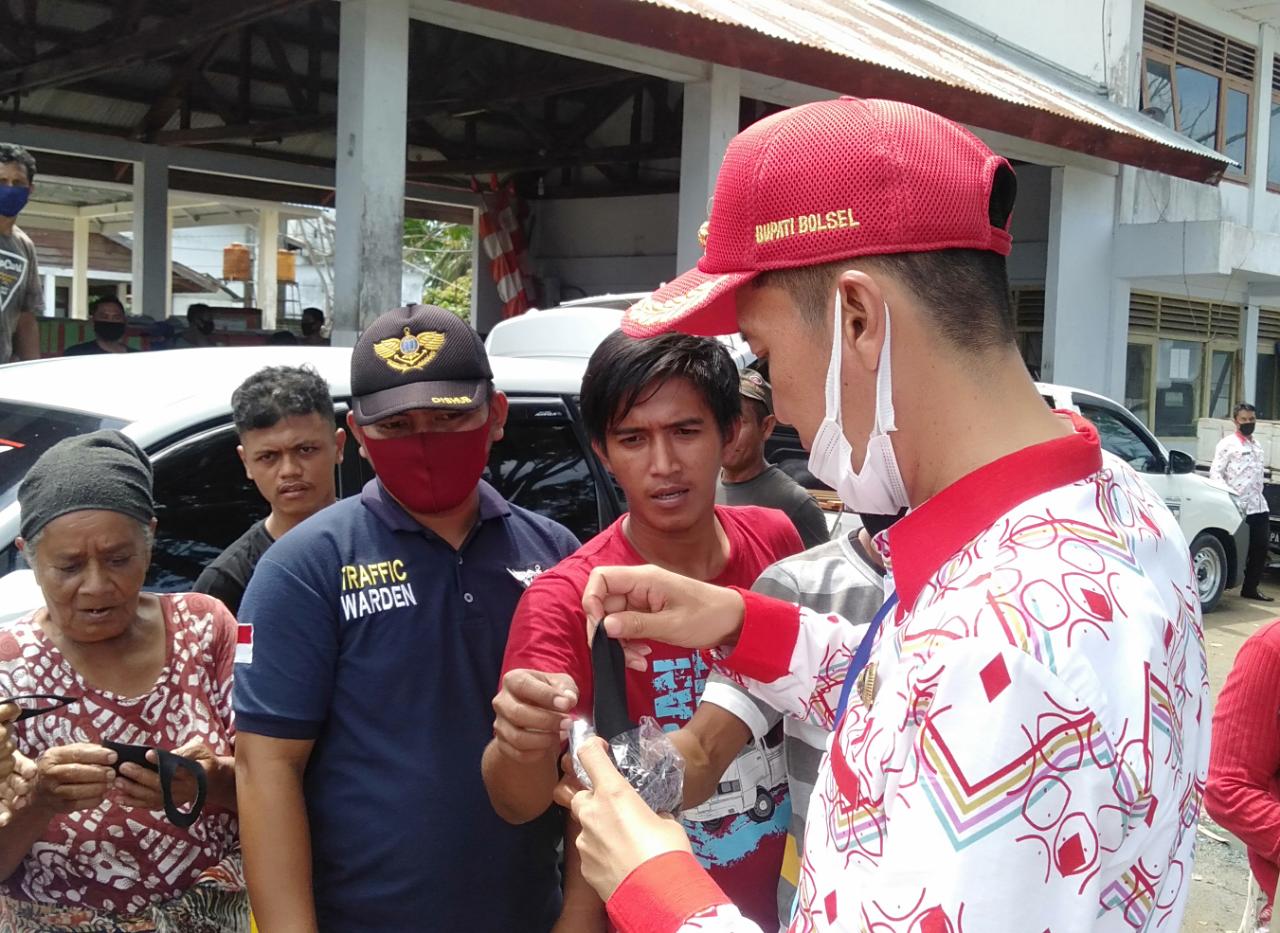 Bupati Kamaru Minta Pemdes Awasi Tamu yang Datang ke Desa