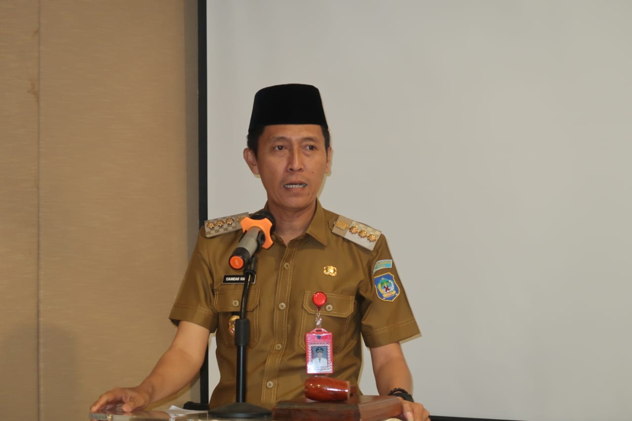 bupati-bolsel-iskandar-kamaru-123.jpg