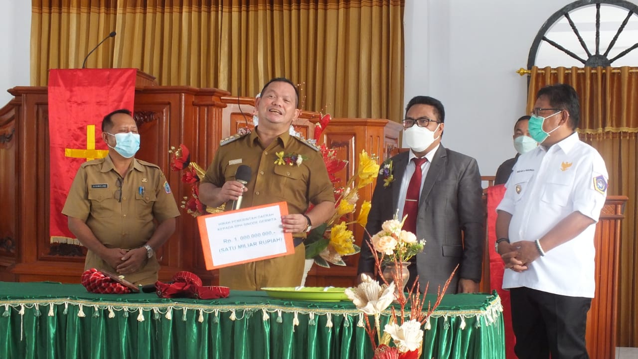 Pemkab Talaud Kucurkan Dana 1 M untuk Pembangunan Sinode Germita
