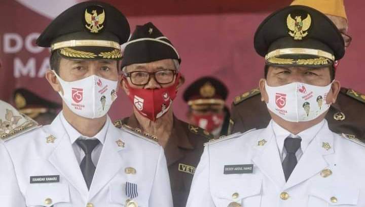 bupati-hi-iskandar-kamaru-bersama-wakil-bupati-deddy-abdul-hamid.jpg