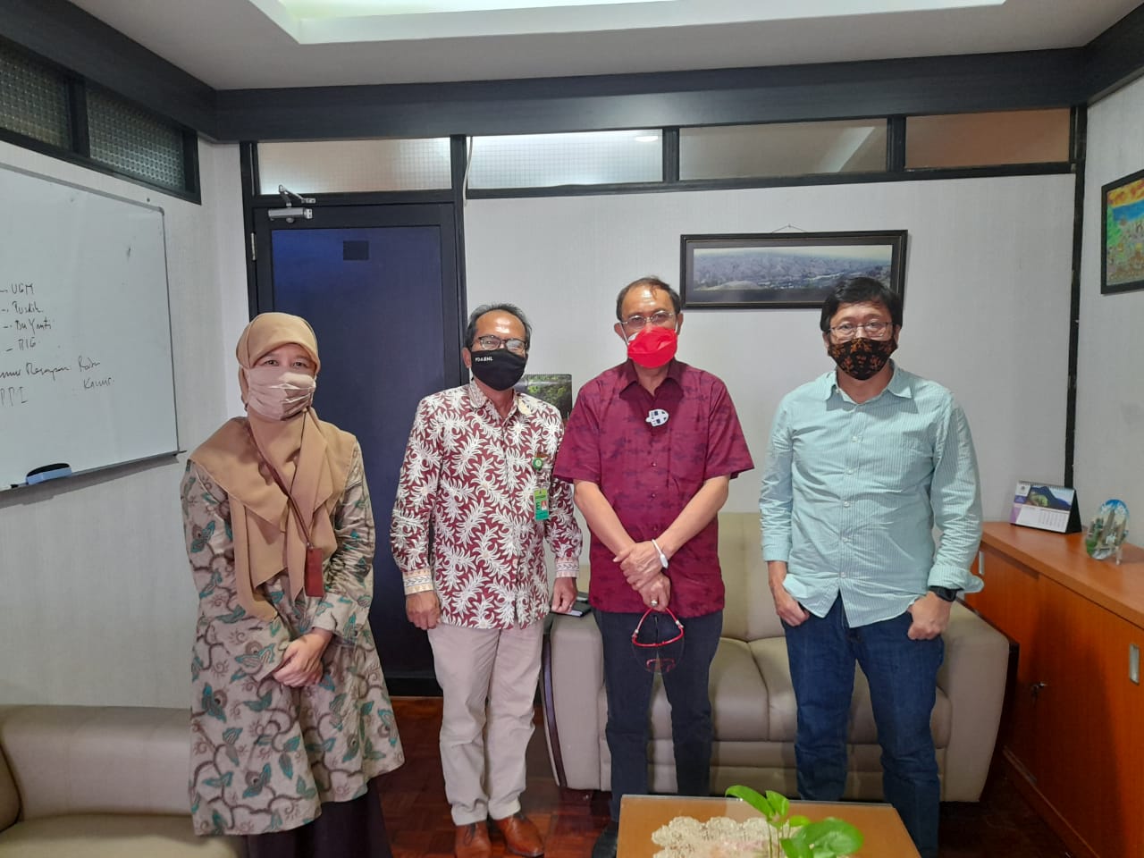 Kunjungi Kementerian Lingkungan Hidup, Bupati ROR Paparkan Strategi Revitalisasi Danau Tondano