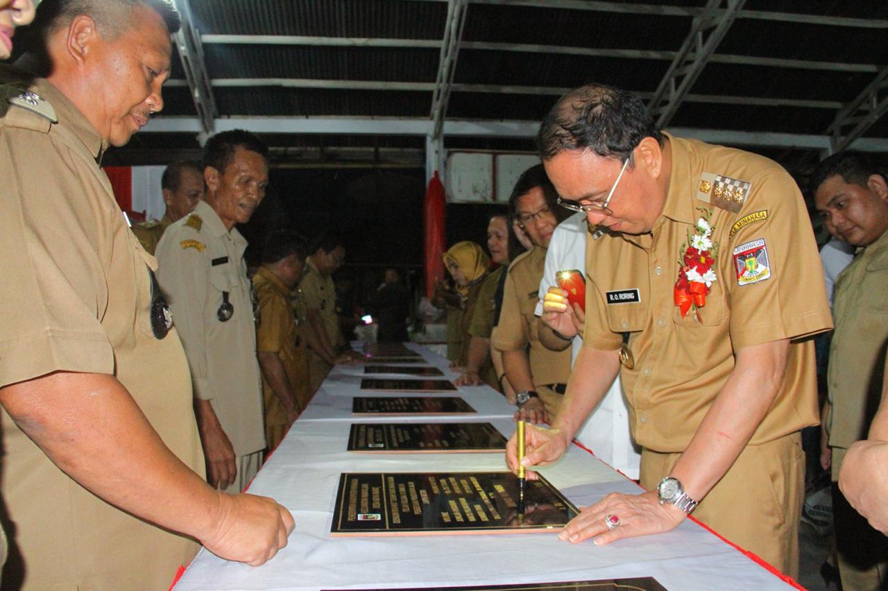 bupati-minahasa-royke-octavian-roring-meresmikan-hasil-hasil-proyek.jpg