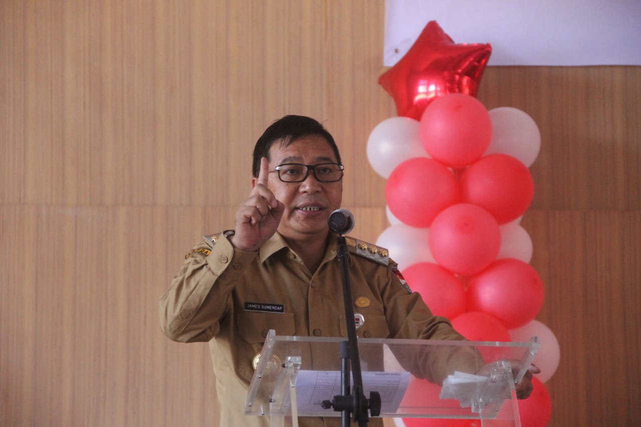 bupati-minahasatenggara-james-sumendap.jpg