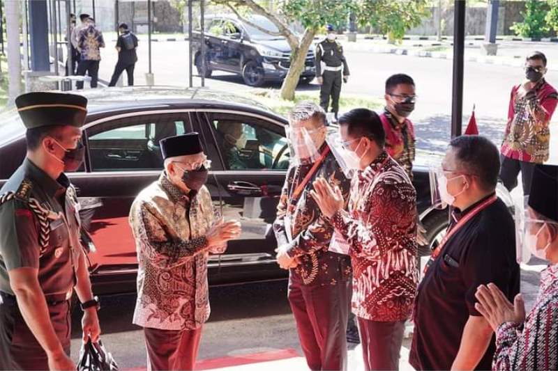 Bupati Minut Joune Ganda dan Wakilnya Kevin William Lotulung Sambut Wapres RI Maruf Amin